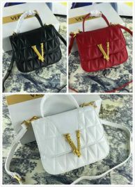 Picture of Versace Lady Handbags _SKUfw82754006fw